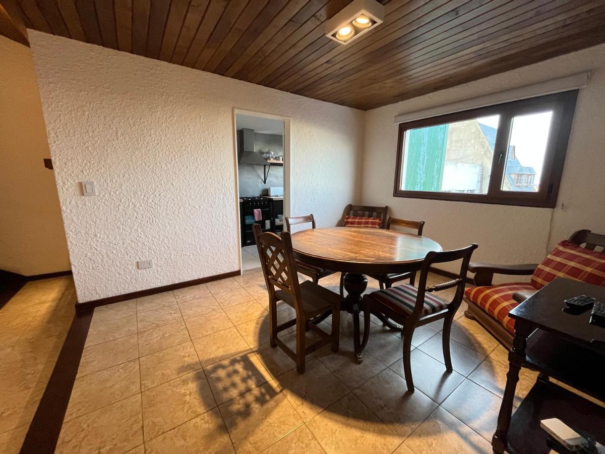 Appartamento Departamentos San Martin Ushuaia Esterno foto